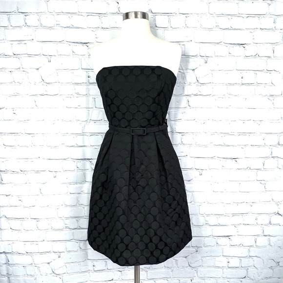 👗NWT🤩 |•WHITE HOUSE BLACK MARKET•|Strapless Polka Dot Fit & Flare - Picture 3 of 16